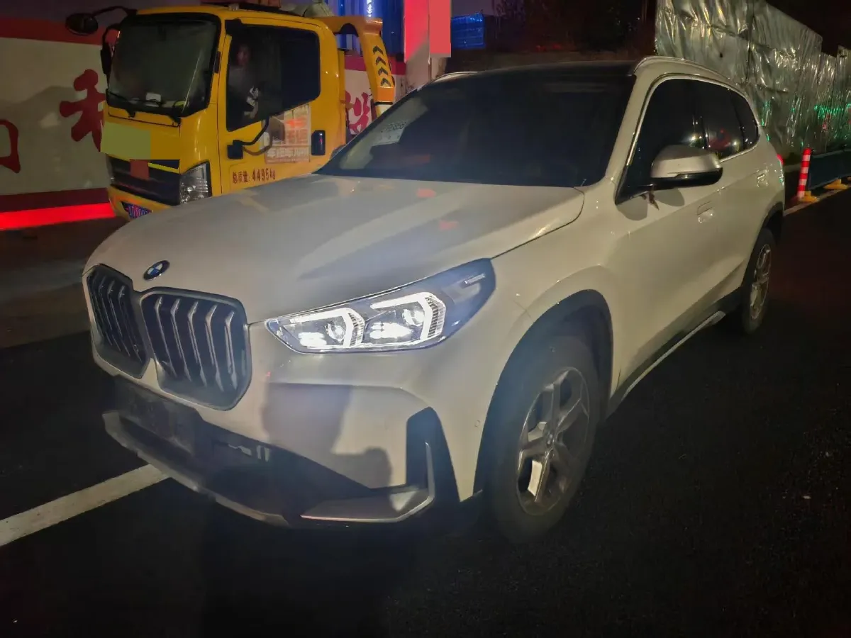 2023 BMW X1 1.5T 156HP L3 7DCT,autocango,china used car exporter,china ev exporter,chinese used car exporter,chinese used ev exporter