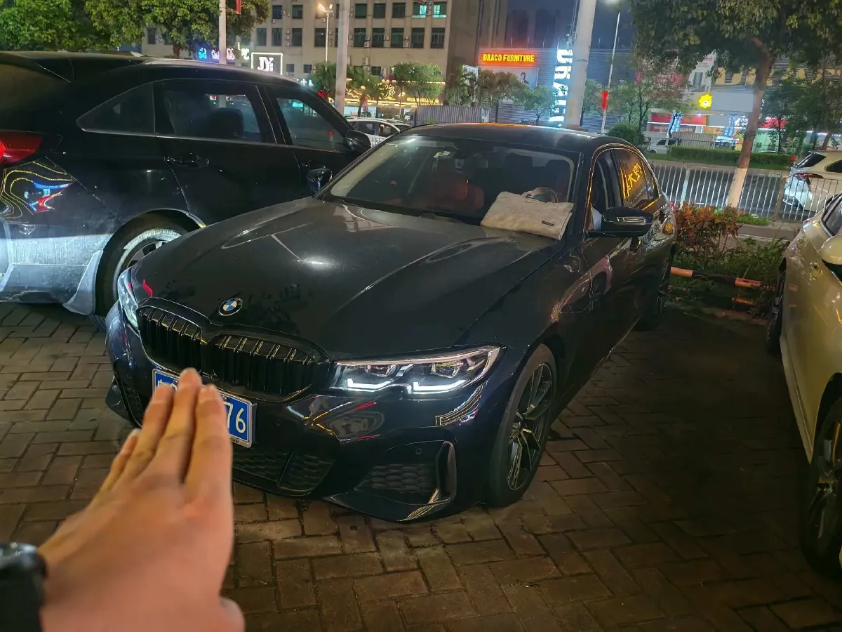 2021 BMW 3 Series 2.0T 156HP L4 8AT,autocango,china used car exporter,china ev exporter,chinese used car exporter,chinese used ev exporter