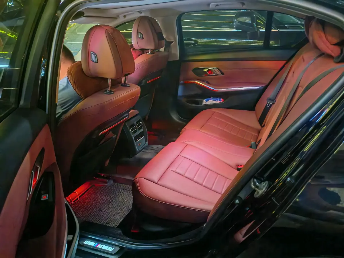 2021 BMW 3 Series 2.0T 156HP L4 8AT,autocango,china used car exporter,china ev exporter,chinese used car exporter,chinese used ev exporter