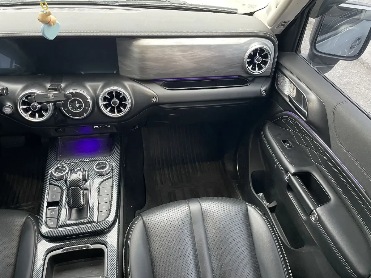 2021 Tank 300 2.0T 227HP L4 8AT,autocango,china used car exporter,china ev exporter,chinese used car exporter,chinese used ev exporter