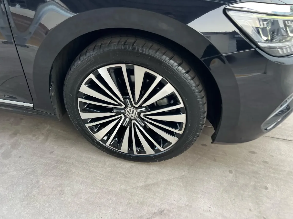 2019 Volkswagen Passat 2.0T 186HP L4 7DCT,autocango,china used car exporter,china ev exporter,chinese used car exporter,chinese used ev exporter