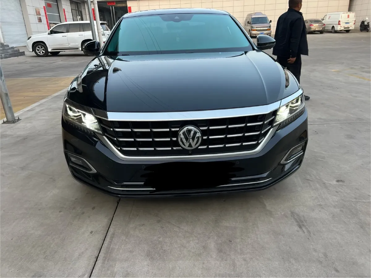 2019 Volkswagen Passat 2.0T 186HP L4 7DCT,autocango,china used car exporter,china ev exporter,chinese used car exporter,chinese used ev exporter