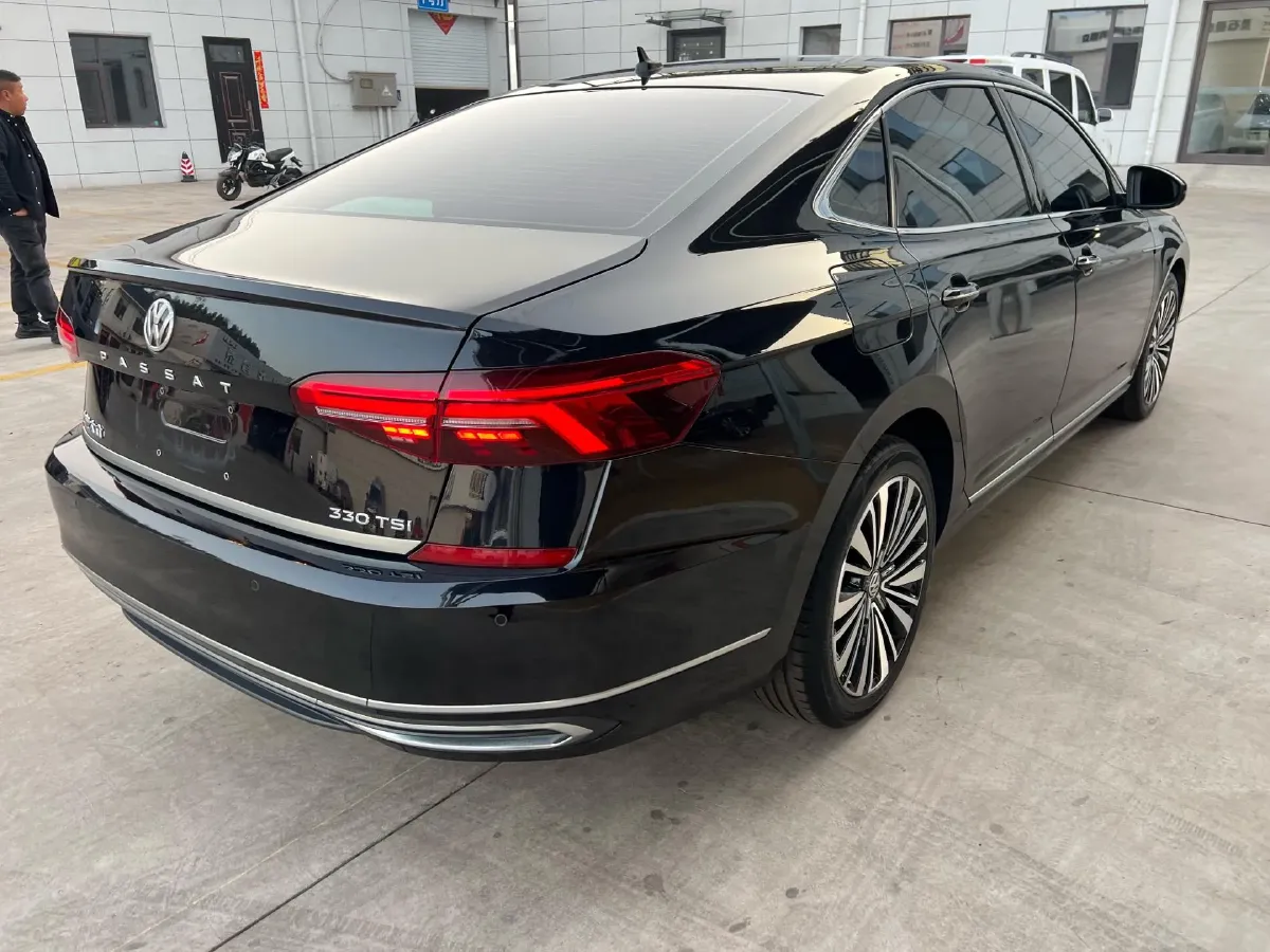 2019 Volkswagen Passat 2.0T 186HP L4 7DCT,autocango,china used car exporter,china ev exporter,chinese used car exporter,chinese used ev exporter