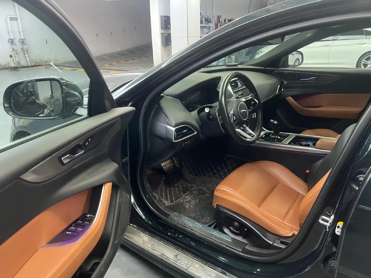 2023 Jaguar XEL 2.0T 250HP L4 8AT,autocango,china used car exporter,china ev exporter,chinese used car exporter,chinese used ev exporter