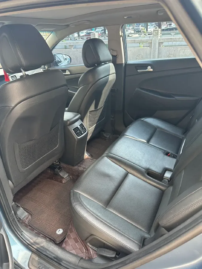 2018 Hyundai Tucson 1.6T 177HP L4 7DCT,autocango,china used car exporter,china ev exporter,chinese used car exporter,chinese used ev exporter