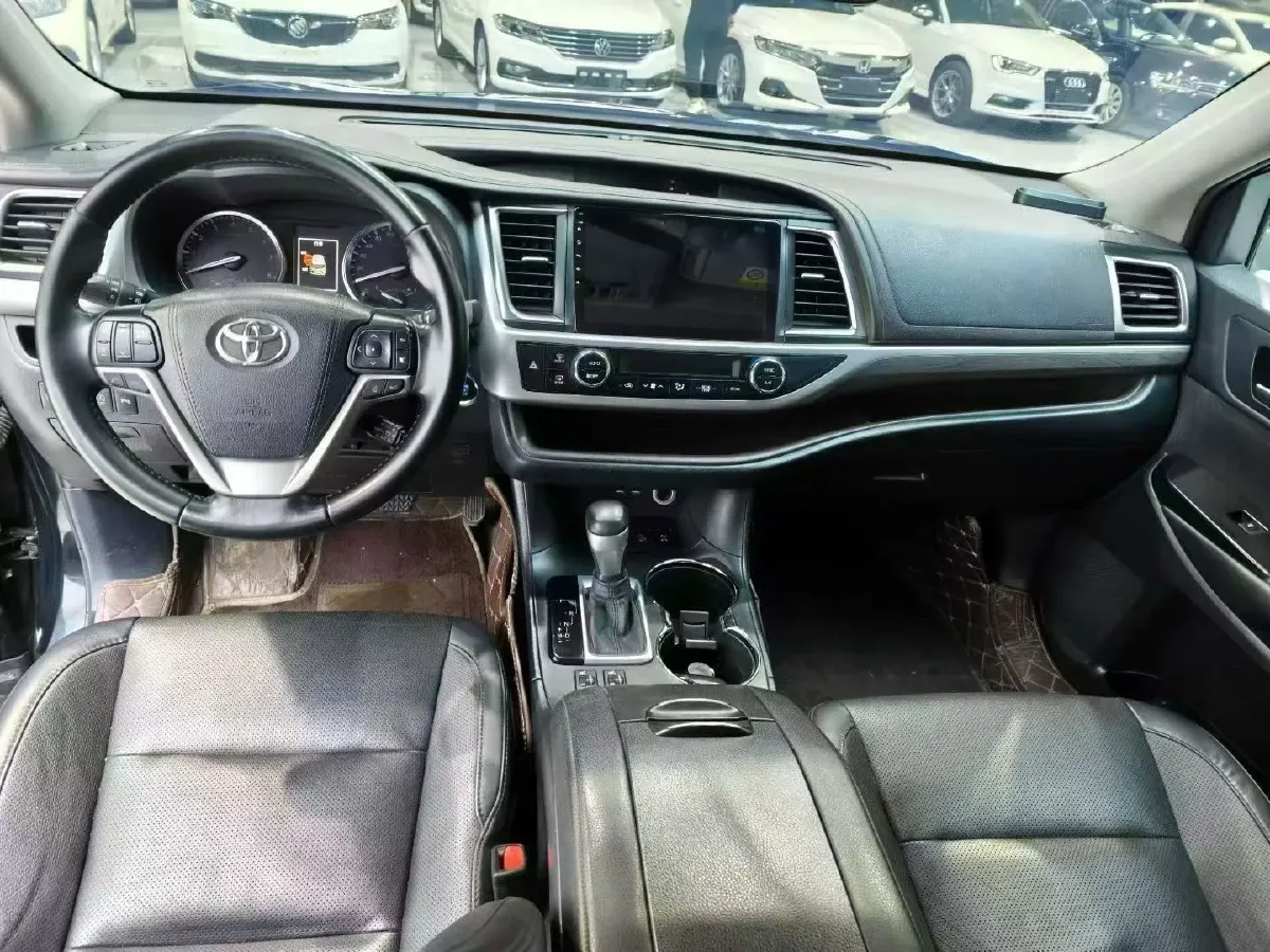 2021 Toyota Highlander 2.0T 220HP L4 6AT,autocango,china used car exporter,china ev exporter,chinese used car exporter,chinese used ev exporter