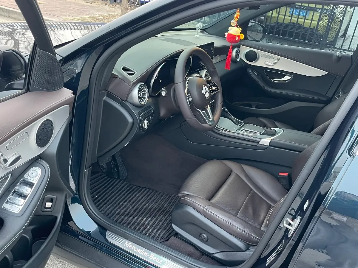 2022 Mercedes-Benz GLC Class 2.0T 197HP L4 9AT,autocango,china used car exporter,china ev exporter,chinese used car exporter,chinese used ev exporter