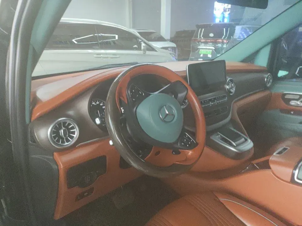 2021 Mercedes-Benz Vito 2.0T 211HP L4 9AT,autocango,china used car exporter,china ev exporter,chinese used car exporter,chinese used ev exporter
