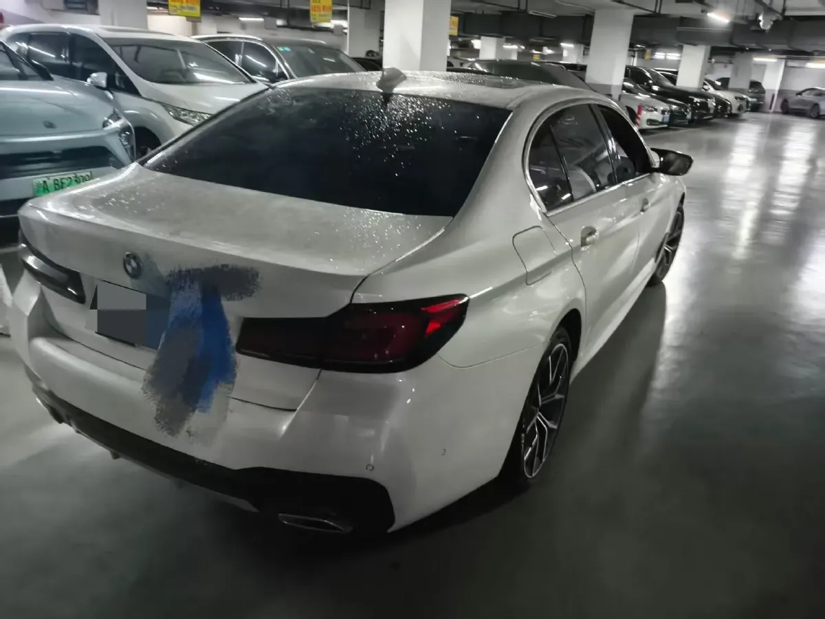2022 BMW 5 Series 2.0T 252HP L4 8AT,autocango,china used car exporter,china ev exporter,chinese used car exporter,chinese used ev exporter