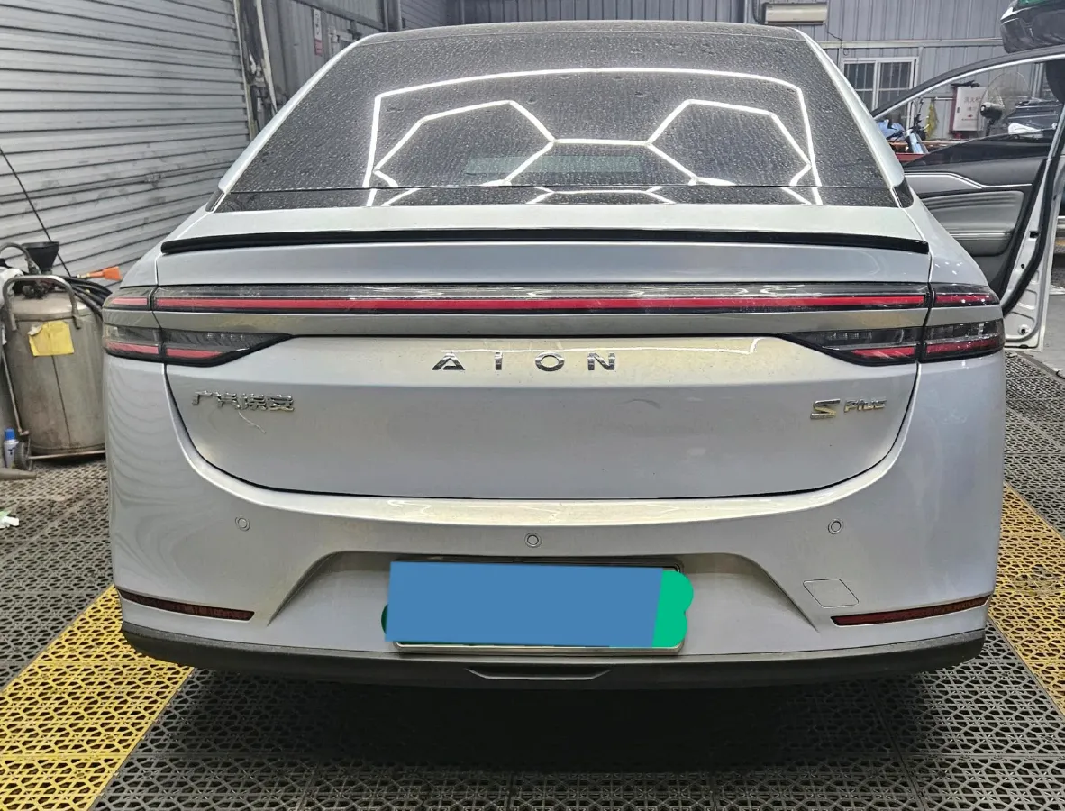 2022 ChangAn Oshan Z6 1.5T 170HP L4 6TCT PHEV 28.4KWH,autocango,china used car exporter,china ev exporter,chinese used car exporter,chinese used ev exporter