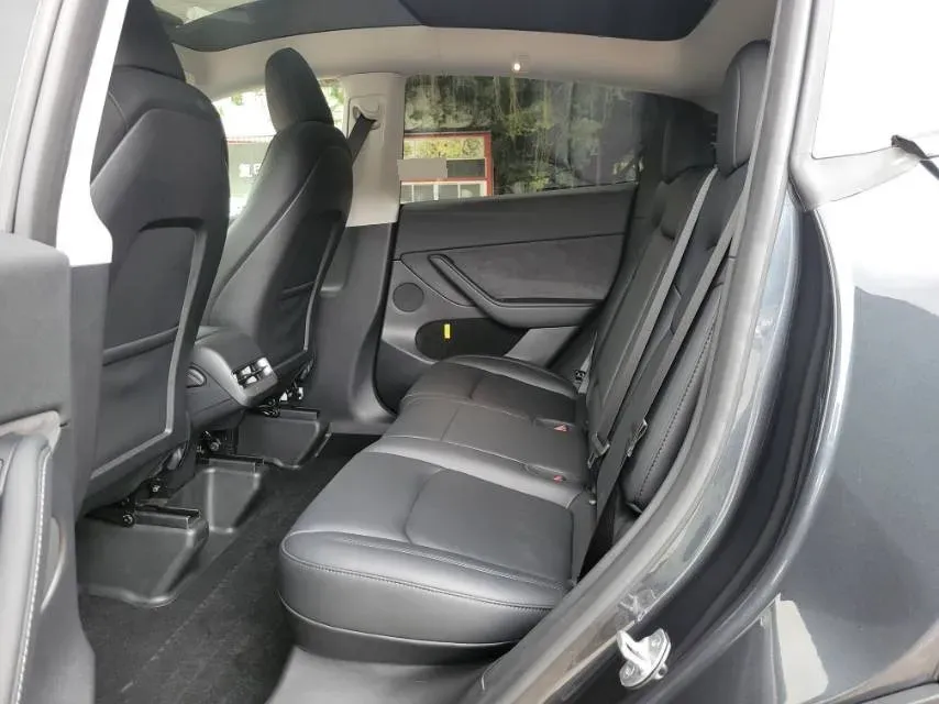 2024 Iveco OuSheng BEV 77.28KWH,autocango,china used car exporter,china ev exporter,chinese used car exporter,chinese used ev exporter