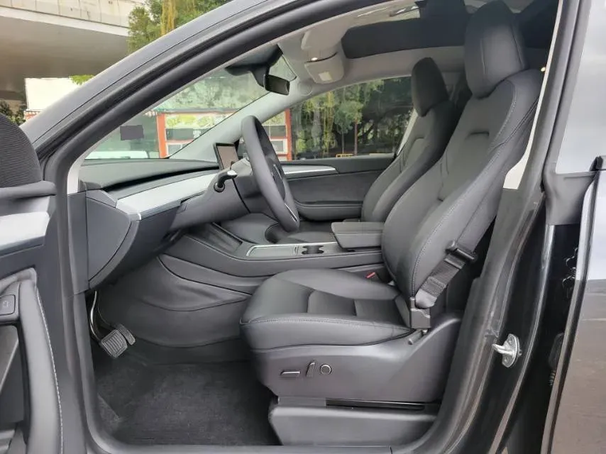 2024 Iveco OuSheng BEV 77.28KWH,autocango,china used car exporter,china ev exporter,chinese used car exporter,chinese used ev exporter