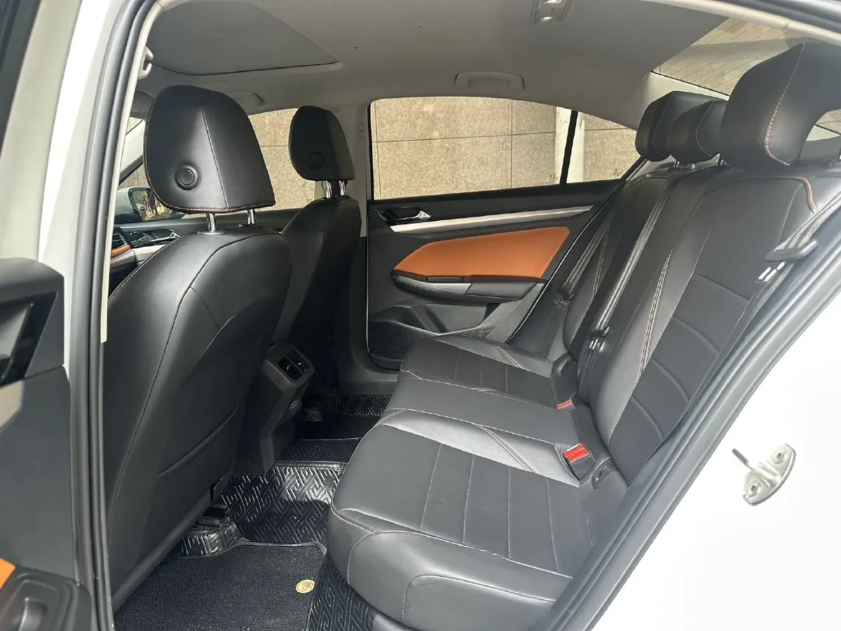 2023 Volkswagen Bora 1.2T 116HP L4 7DCT,autocango,china used car exporter,china ev exporter,chinese used car exporter,chinese used ev exporter