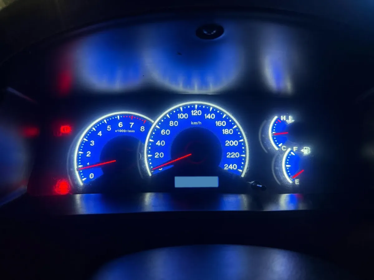 2013 FAW Vita V5 1.5L 102HP L4 5MT,autocango,china used car exporter,china ev exporter,chinese used car exporter,chinese used ev exporter