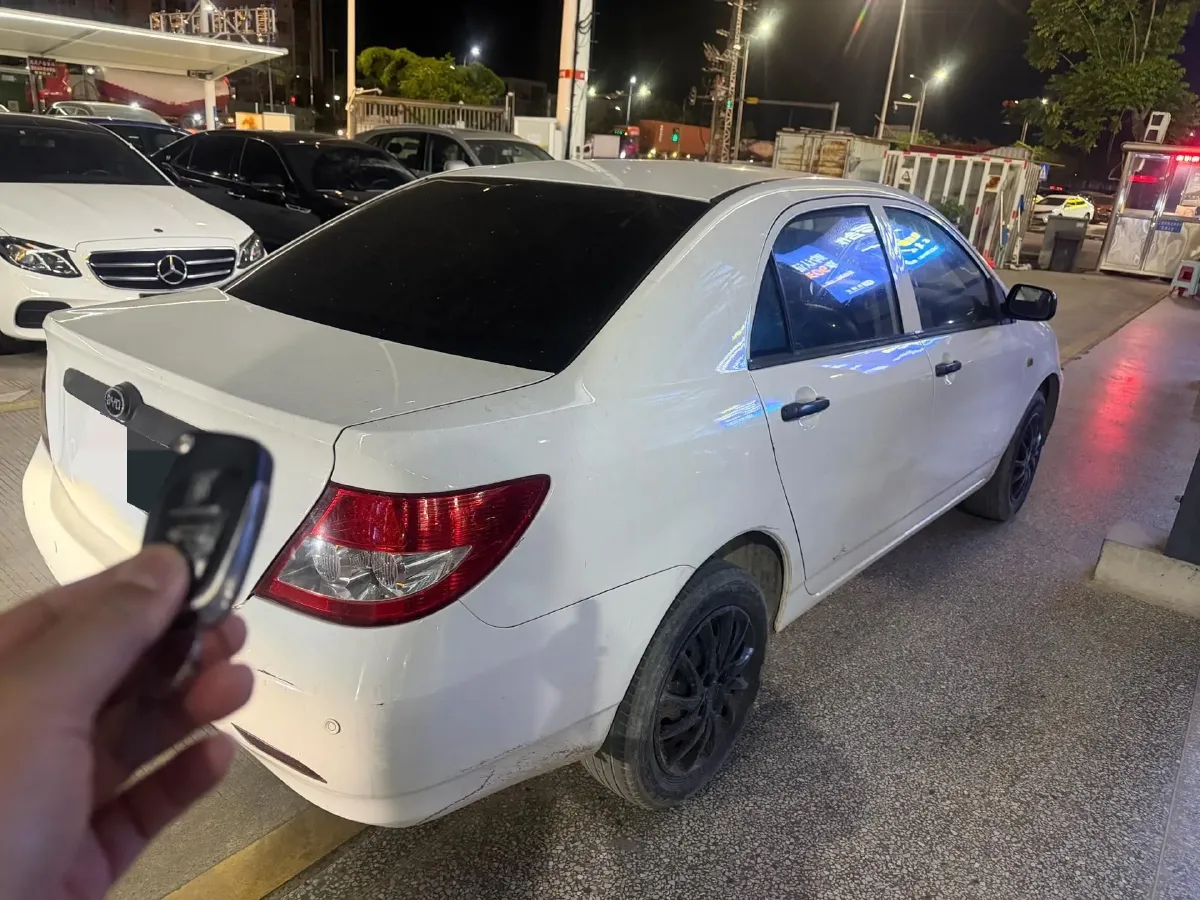 2013 FAW Vita V5 1.5L 102HP L4 5MT,autocango,china used car exporter,china ev exporter,chinese used car exporter,chinese used ev exporter