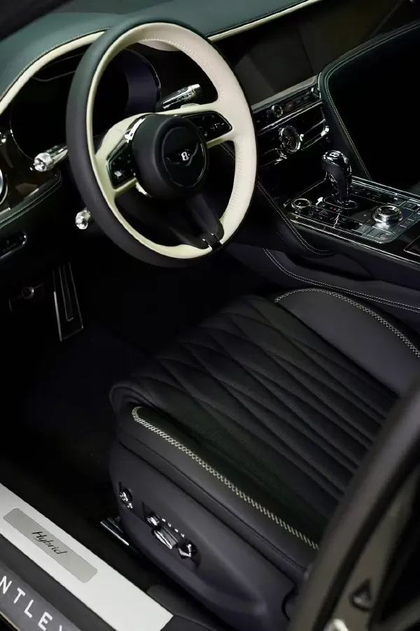 2022 Bentley Flying Spur 2.9T 416HP V6 8DCT PHEV 18KWH,autocango,china used car exporter,china ev exporter,chinese used car exporter,chinese used ev exporter