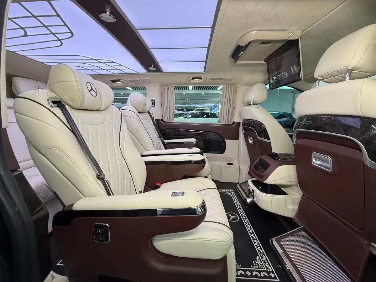 2021 Mercedes-Benz Vito 2.0T 211HP L4 9AT,autocango,china used car exporter,china ev exporter,chinese used car exporter,chinese used ev exporter