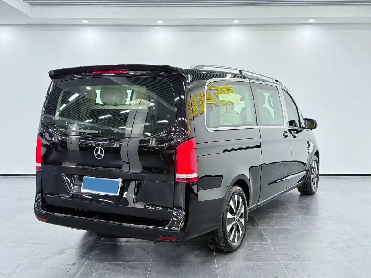 2021 Mercedes-Benz Vito 2.0T 211HP L4 9AT,autocango,china used car exporter,china ev exporter,chinese used car exporter,chinese used ev exporter
