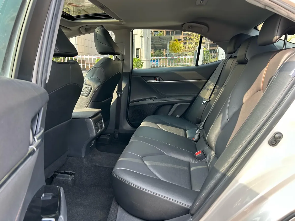 2021 Toyota Camry 2.0L 178HP L4 CVT,autocango,china used car exporter,china ev exporter,chinese used car exporter,chinese used ev exporter