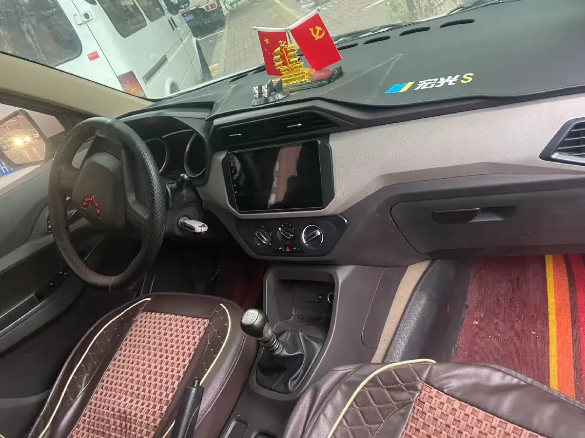 2021 WuLing HongGuang 1.5L 99HP L4 6MT,autocango,china used car exporter,china ev exporter,chinese used car exporter,chinese used ev exporter