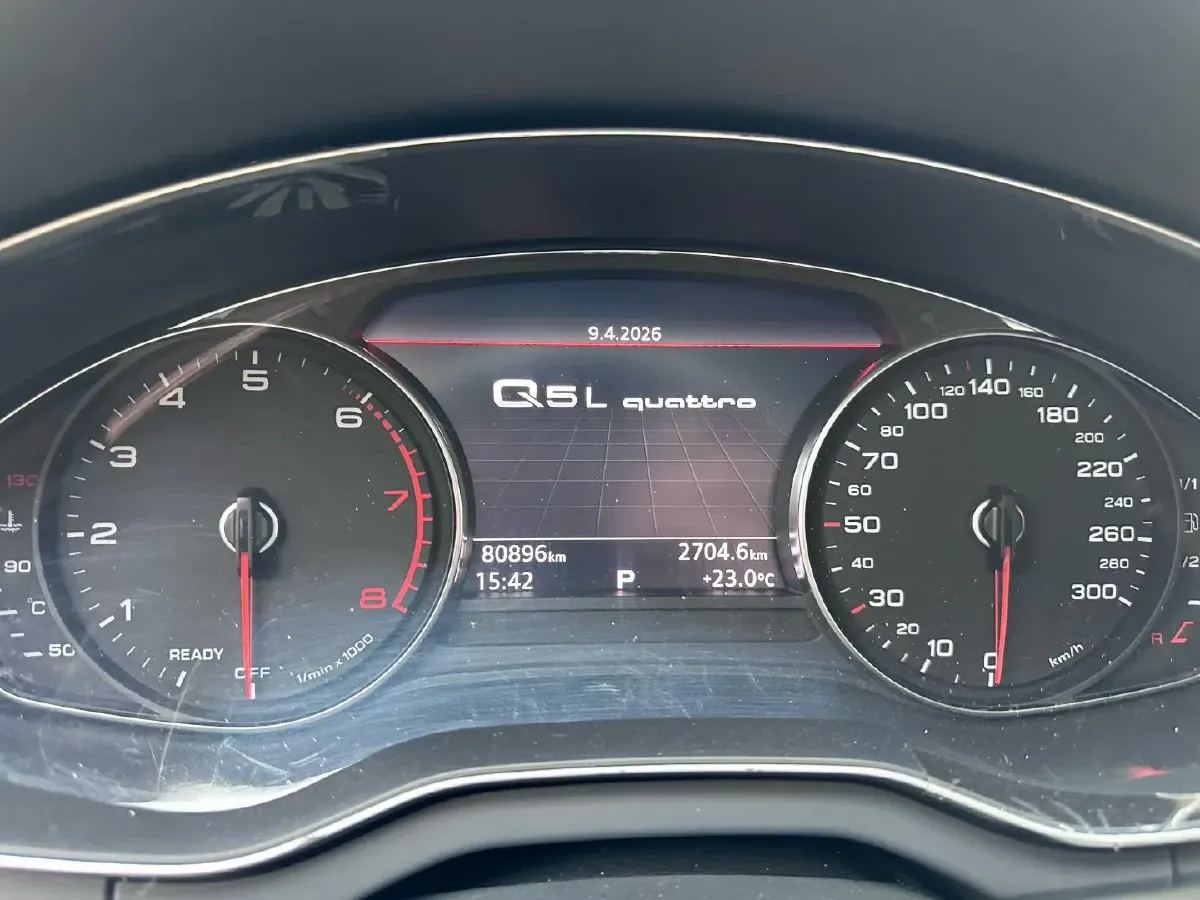 2020 Audi Q5L 2.0T 190HP L4 7DCT,autocango,china used car exporter,china ev exporter,chinese used car exporter,chinese used ev exporter