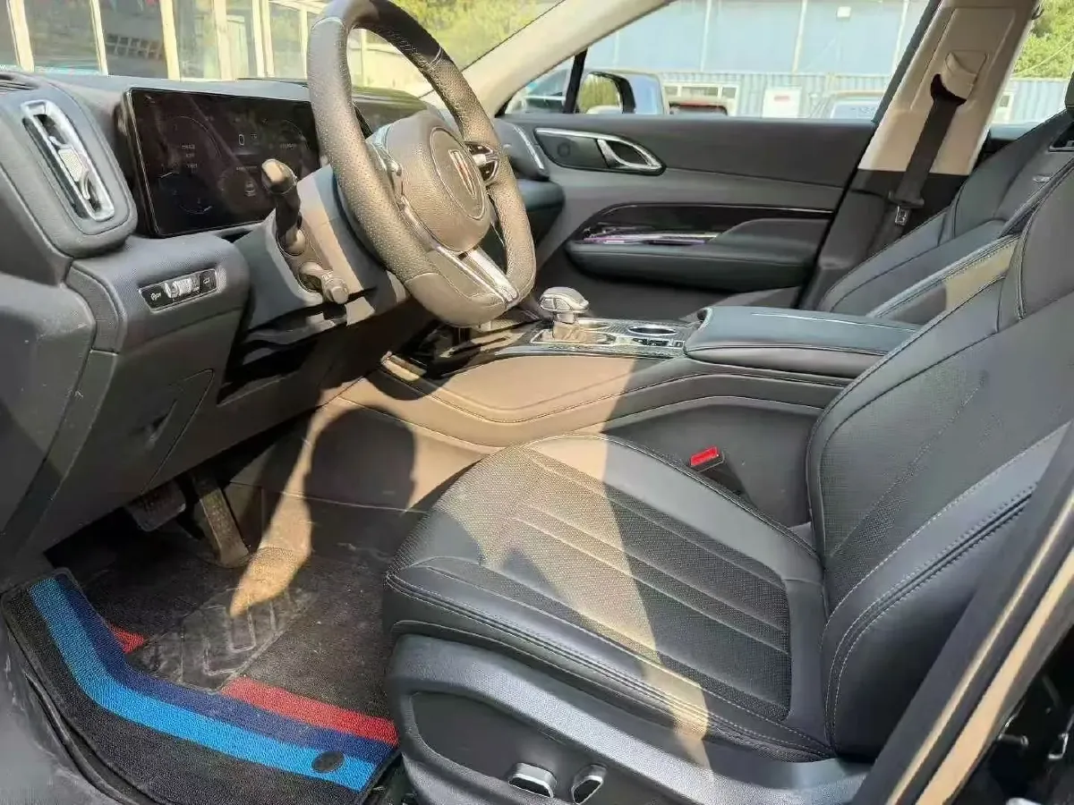 2025 HongQi HS3 1.5T 150HP L4 1DHT PHEV,autocango,china used car exporter,china ev exporter,chinese used car exporter,chinese used ev exporter