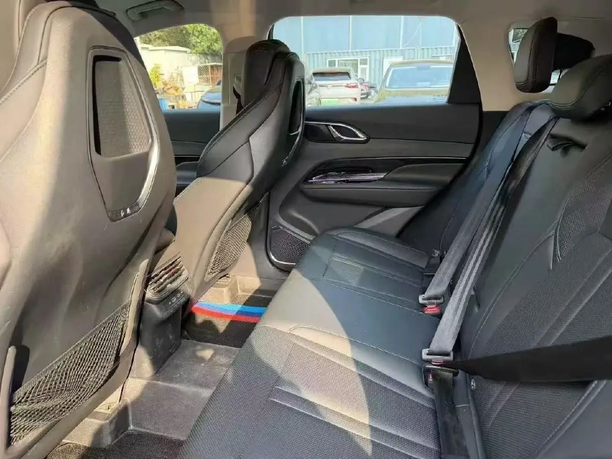 2025 HongQi HS3 1.5T 150HP L4 1DHT PHEV,autocango,china used car exporter,china ev exporter,chinese used car exporter,chinese used ev exporter