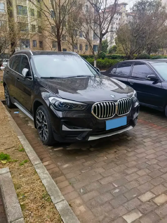 2021 BMW X1 2.0T 192HP L4 8AT,autocango,china used car exporter,china ev exporter,chinese used car exporter,chinese used ev exporter