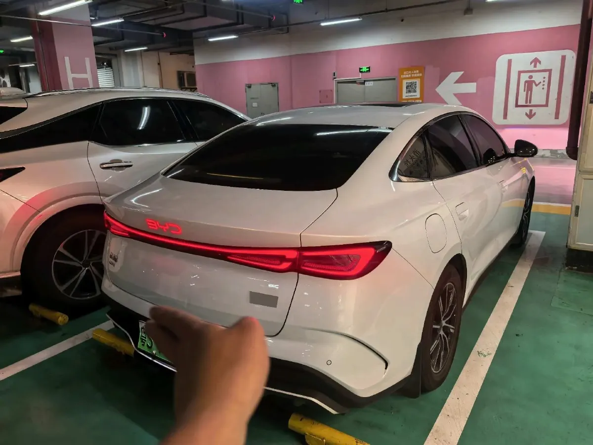 2024 BYD Seal 06 1.5L 101HP L4 E-CVT PHEV 15.87KWH,autocango,china used car exporter,china ev exporter,chinese used car exporter,chinese used ev exporter