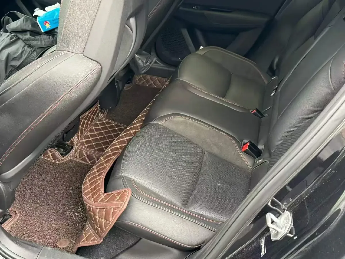 2018 Toyota C-HR 2.0L 171HP L4 CVT,autocango,china used car exporter,china ev exporter,chinese used car exporter,chinese used ev exporter