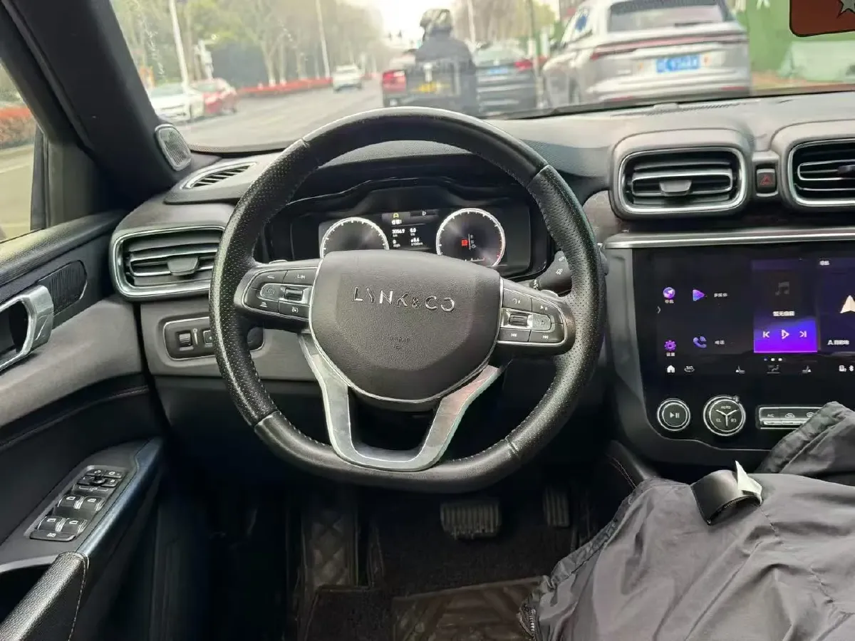 2018 Toyota C-HR 2.0L 171HP L4 CVT,autocango,china used car exporter,china ev exporter,chinese used car exporter,chinese used ev exporter