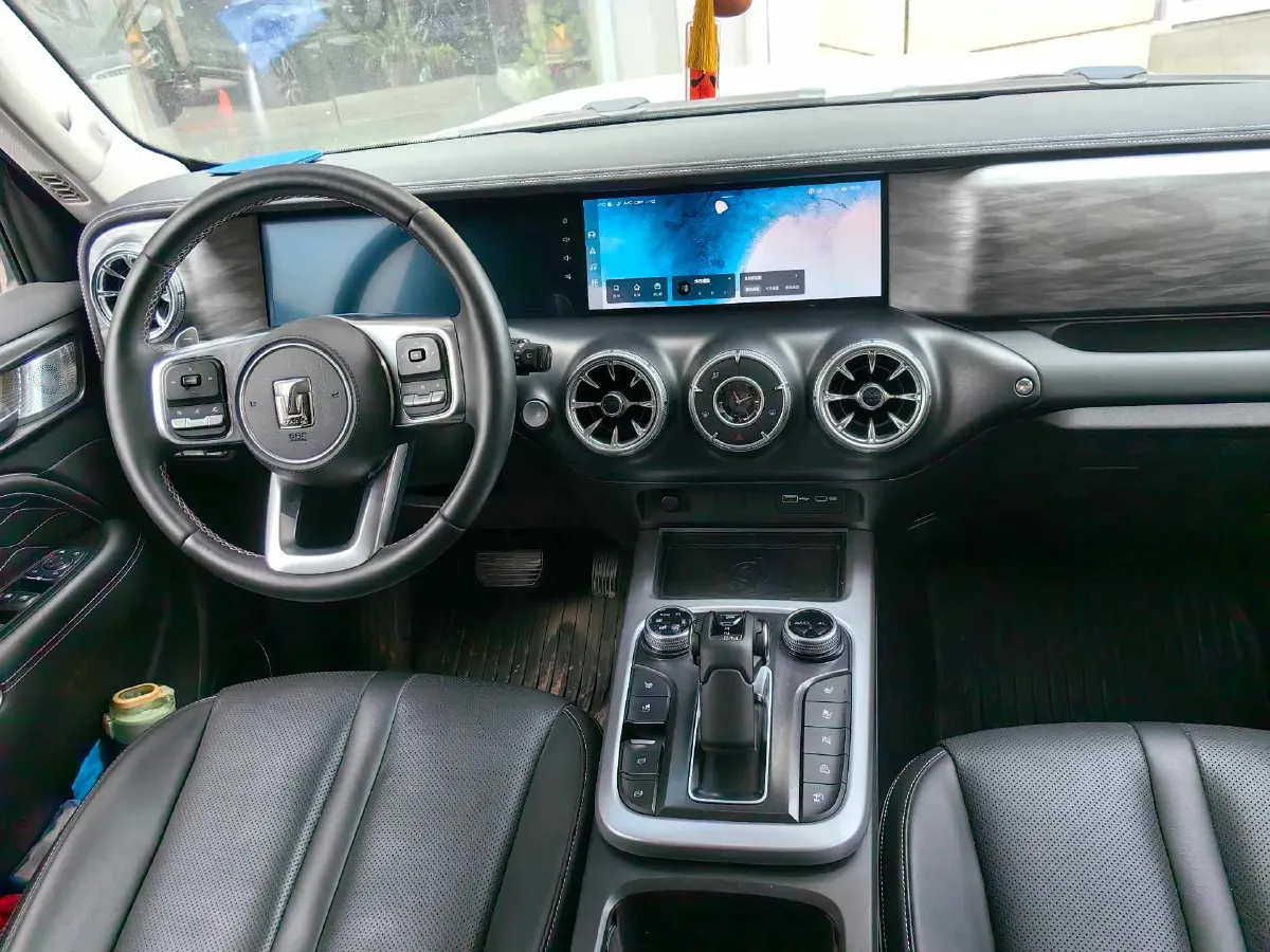 2023 Tank 300 2.0T 227HP L4 8AT,autocango,china used car exporter,china ev exporter,chinese used car exporter,chinese used ev exporter