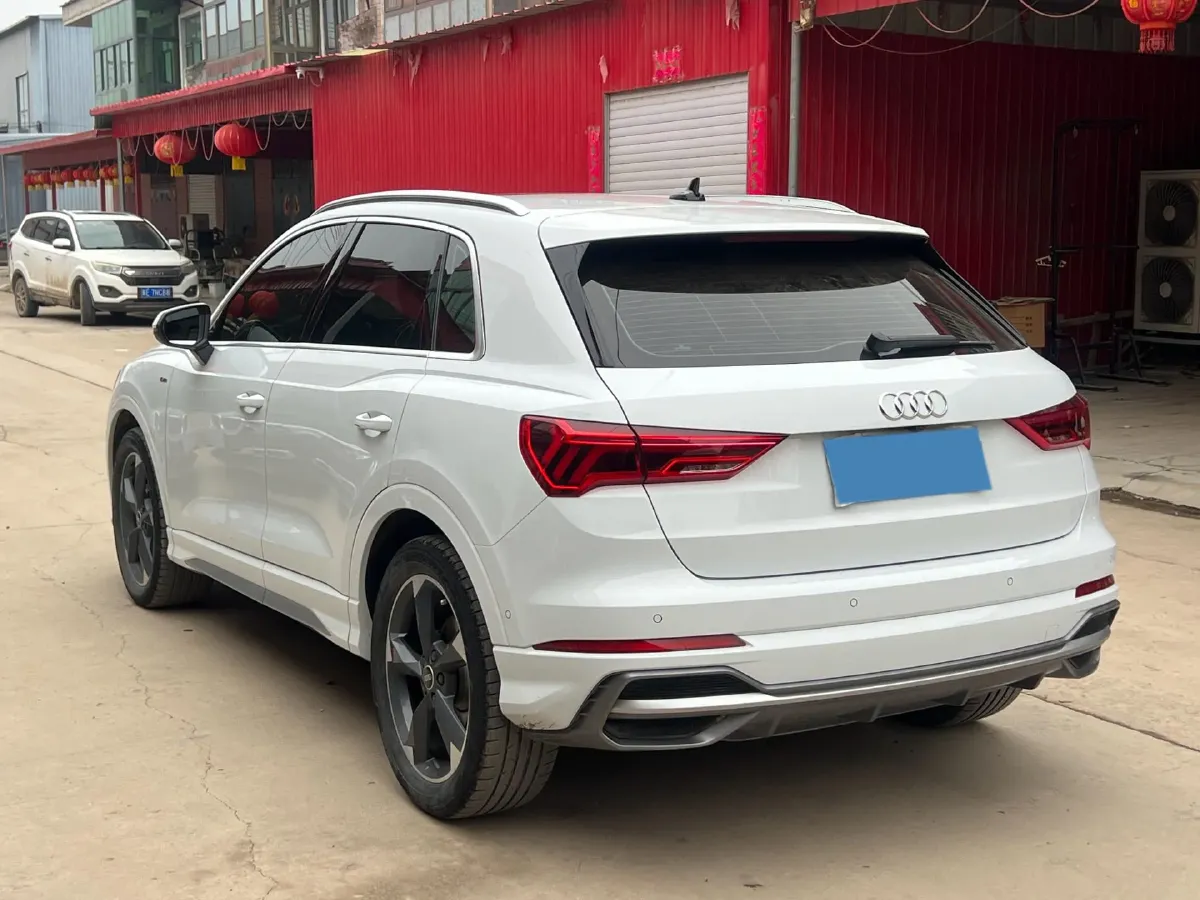 2022 Audi Q3 1.4T 150HP L4 7DCT,autocango,china used car exporter,china ev exporter,chinese used car exporter,chinese used ev exporter