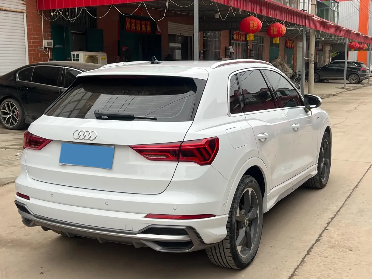2022 Audi Q3 1.4T 150HP L4 7DCT,autocango,china used car exporter,china ev exporter,chinese used car exporter,chinese used ev exporter