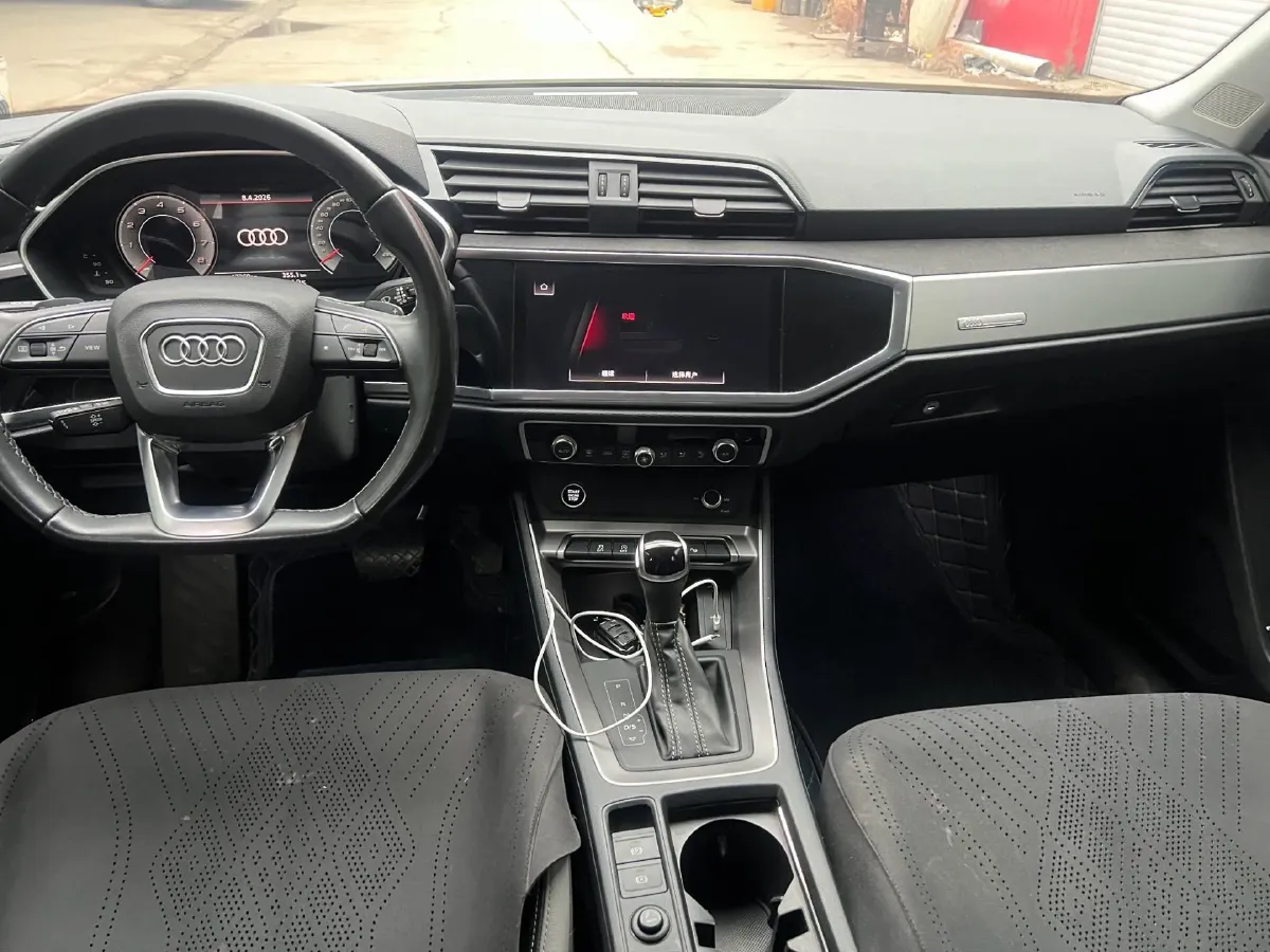 2022 Audi Q3 1.4T 150HP L4 7DCT,autocango,china used car exporter,china ev exporter,chinese used car exporter,chinese used ev exporter