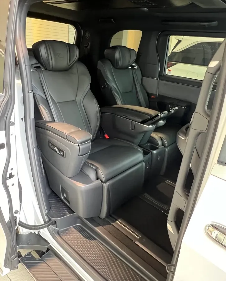 2023 Lexus LM 2.4T 271HP L4 6AT Hybrid,autocango,china used car exporter,china ev exporter,chinese used car exporter,chinese used ev exporter