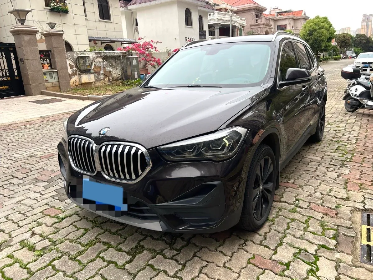 2020 BMW X1 1.5T 140HP L3 7DCT,autocango,china used car exporter,china ev exporter,chinese used car exporter,chinese used ev exporter