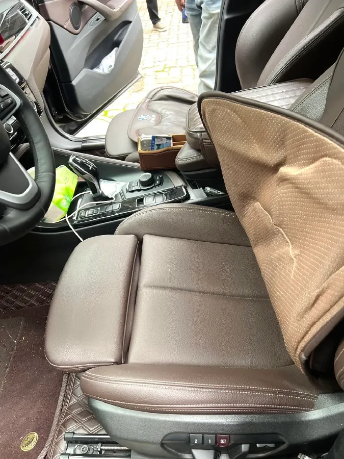 2020 BMW X1 1.5T 140HP L3 7DCT,autocango,china used car exporter,china ev exporter,chinese used car exporter,chinese used ev exporter