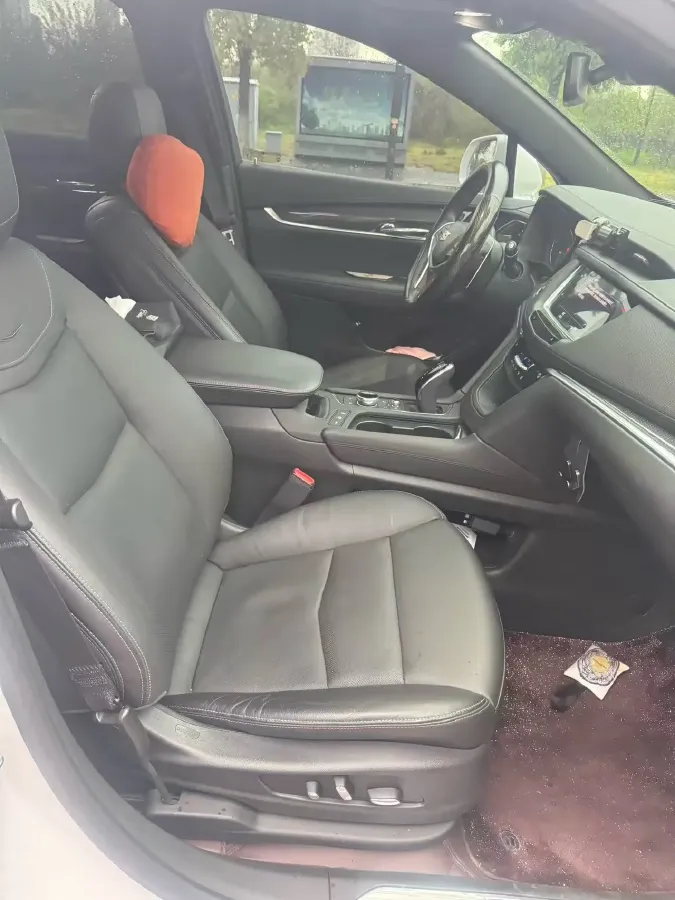 2024 Cadillac XT5 2.0T 237HP L4 9AT,autocango,china used car exporter,china ev exporter,chinese used car exporter,chinese used ev exporter