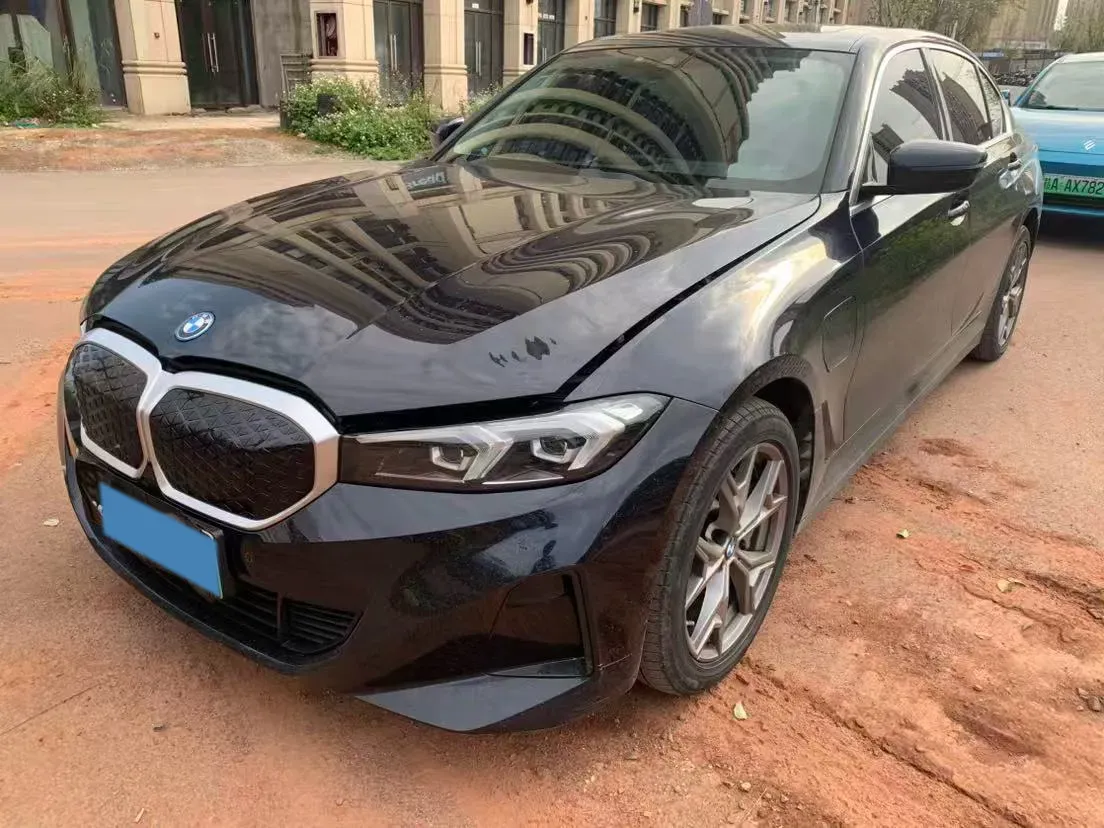 2025 BMW i3 BEV 70KWH,autocango,china used car exporter,china ev exporter,chinese used car exporter,chinese used ev exporter