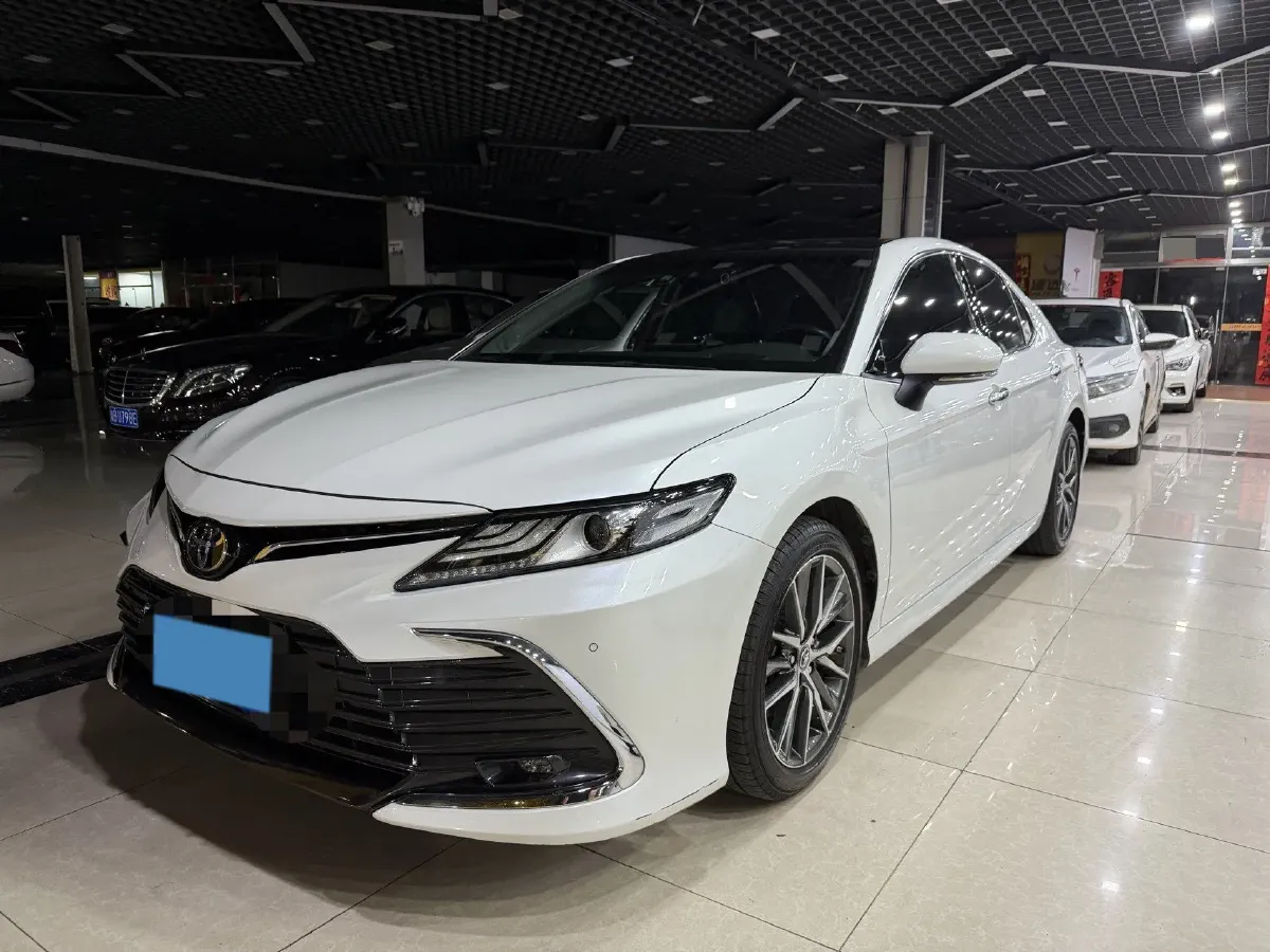 2021 Toyota Camry 2.5L 209HP L4 8AT,autocango,china used car exporter,china ev exporter,chinese used car exporter,chinese used ev exporter