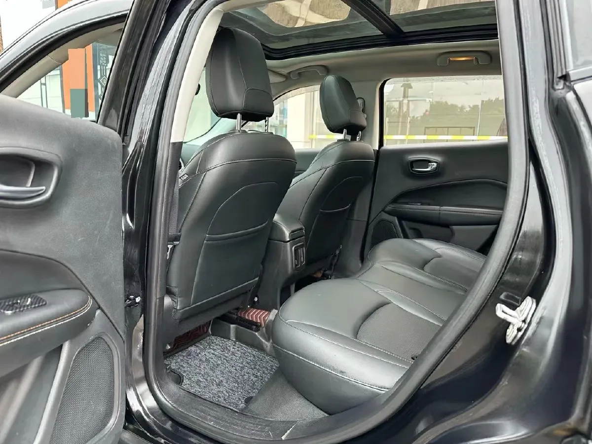 2017 Jeep Compass 1.4T 165HP L4 7DCT,autocango,china used car exporter,china ev exporter,chinese used car exporter,chinese used ev exporter