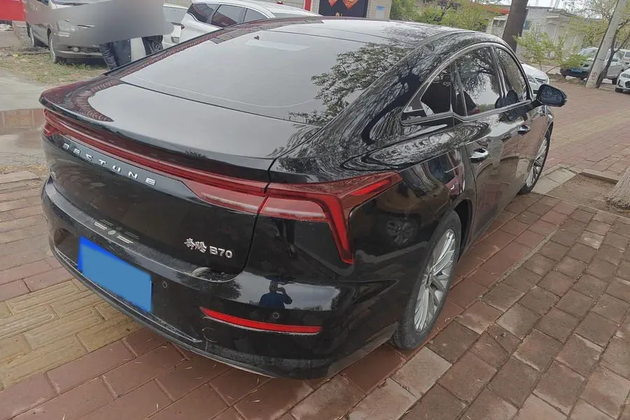 2023 Bestune B70 1.5T 169HP L4 7DCT,autocango,china used car exporter,china ev exporter,chinese used car exporter,chinese used ev exporter