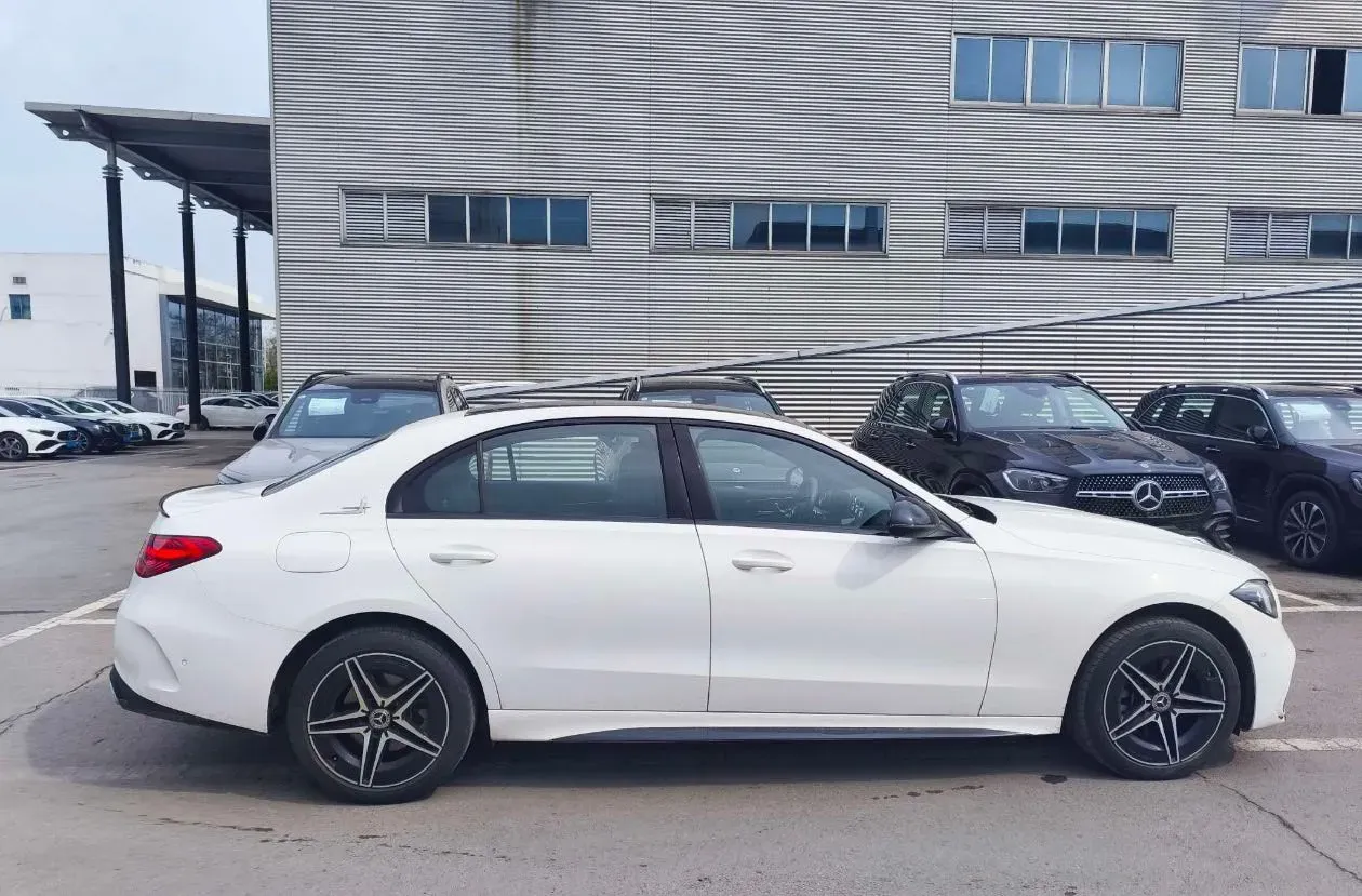 2025 Mercedes-Benz C Class 1.5T 204HP L4 9AT,autocango,china used car exporter,china ev exporter,chinese used car exporter,chinese used ev exporter