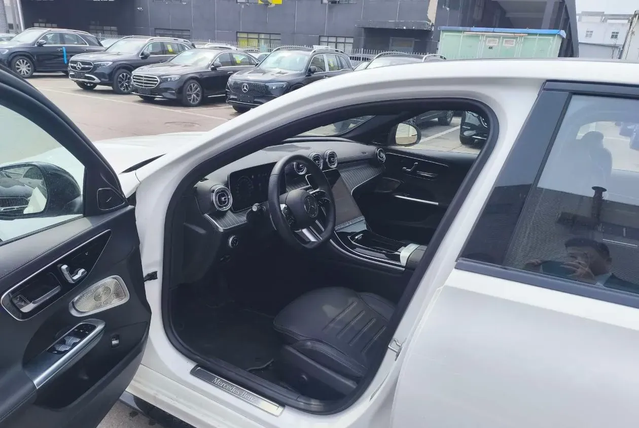 2025 Mercedes-Benz C Class 1.5T 204HP L4 9AT,autocango,china used car exporter,china ev exporter,chinese used car exporter,chinese used ev exporter