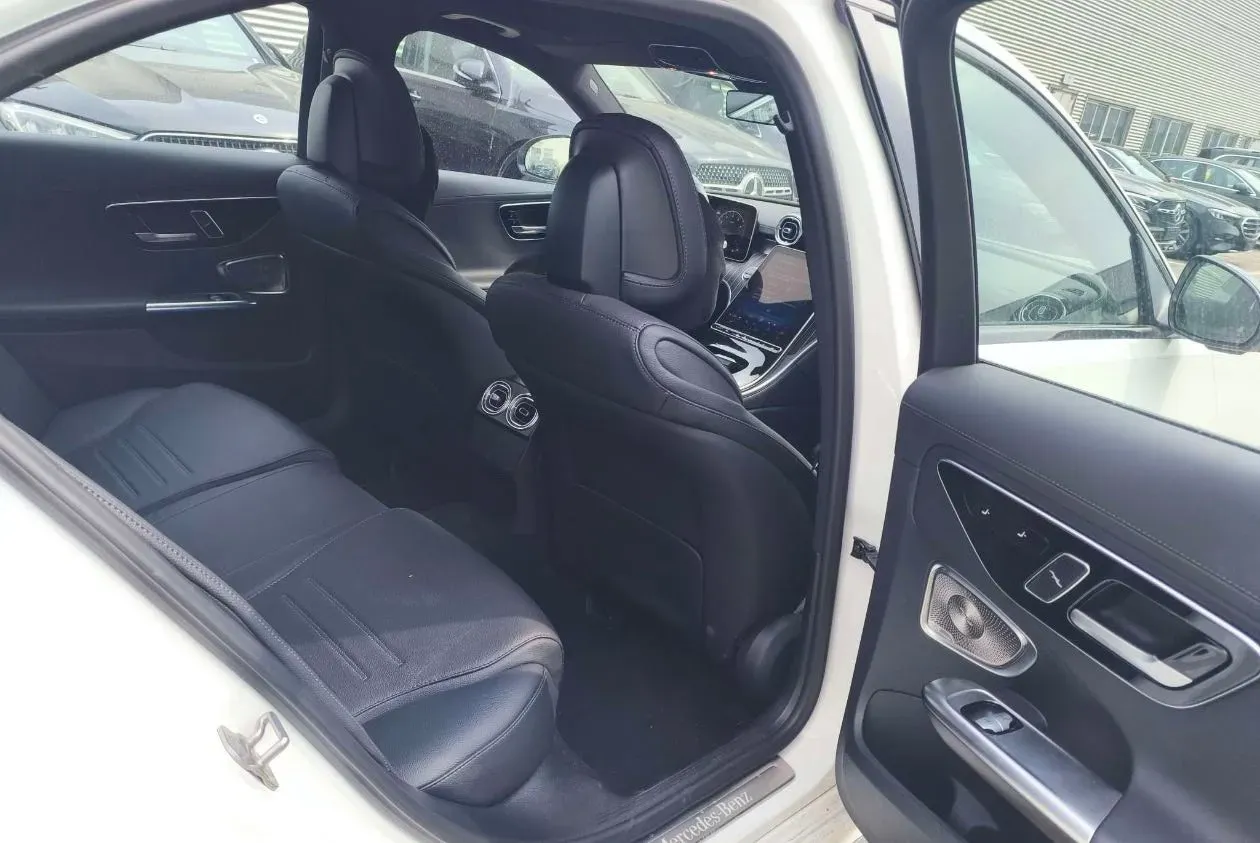 2025 Mercedes-Benz C Class 1.5T 204HP L4 9AT,autocango,china used car exporter,china ev exporter,chinese used car exporter,chinese used ev exporter