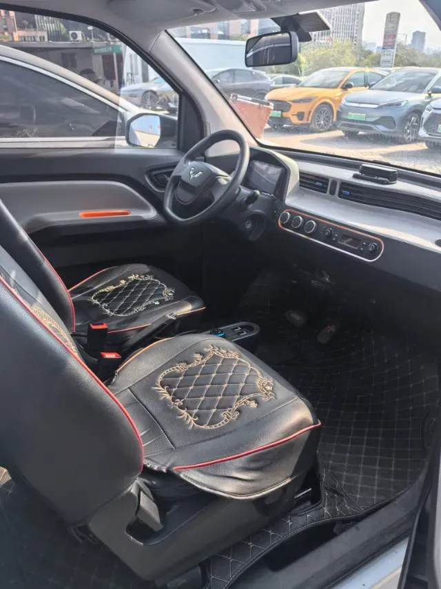 2021 WuLing HongGuang MINI EV BEV 9.3KWH,autocango,china used car exporter,china ev exporter,chinese used car exporter,chinese used ev exporter