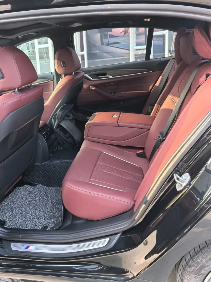 2023 BMW 5 Series 2.0T 245HP L4 8AT,autocango,china used car exporter,china ev exporter,chinese used car exporter,chinese used ev exporter