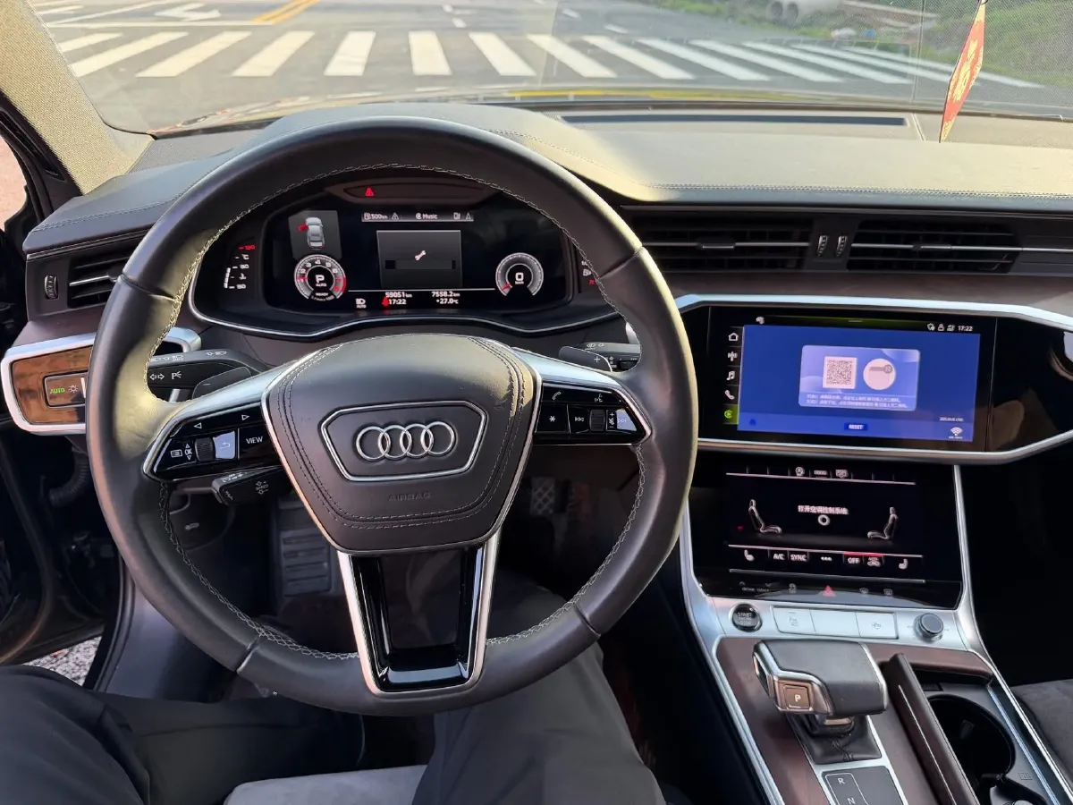 2023 Audi A6L 2.0T 245HP L4 7DCT,autocango,china used car exporter,china ev exporter,chinese used car exporter,chinese used ev exporter