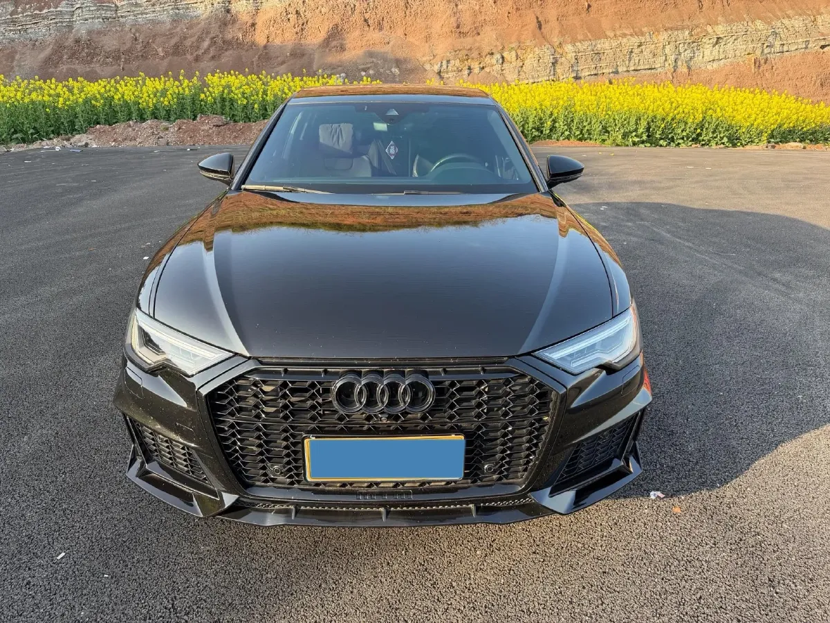 2023 Audi A6L 2.0T 245HP L4 7DCT,autocango,china used car exporter,china ev exporter,chinese used car exporter,chinese used ev exporter